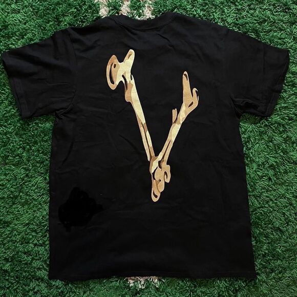 VLONE Black Skull T-Shirt Lost Bones Tee Black - Picture 2 of 8